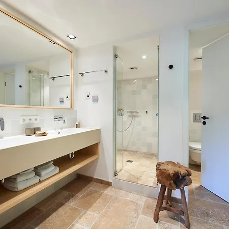 & Restaurant Linde Ξενοδοχείο 3*