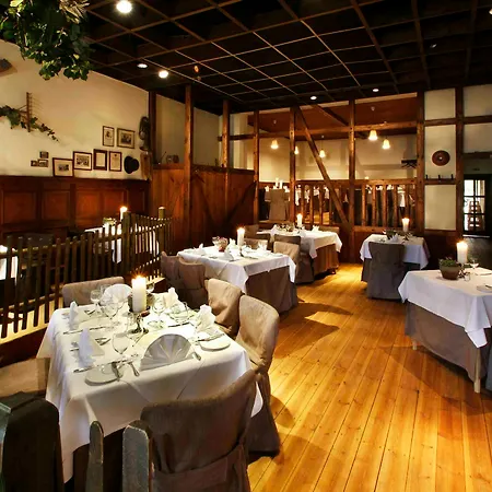 & Restaurant Linde Hotel Muenstertal