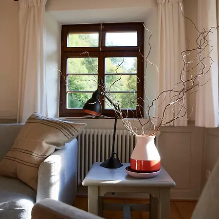 & Restaurant Linde Ξενοδοχείο