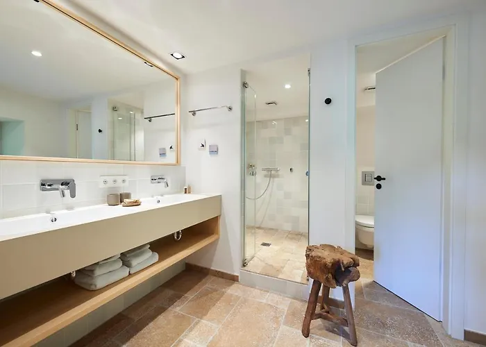 & Restaurant Linde Hotel 3*